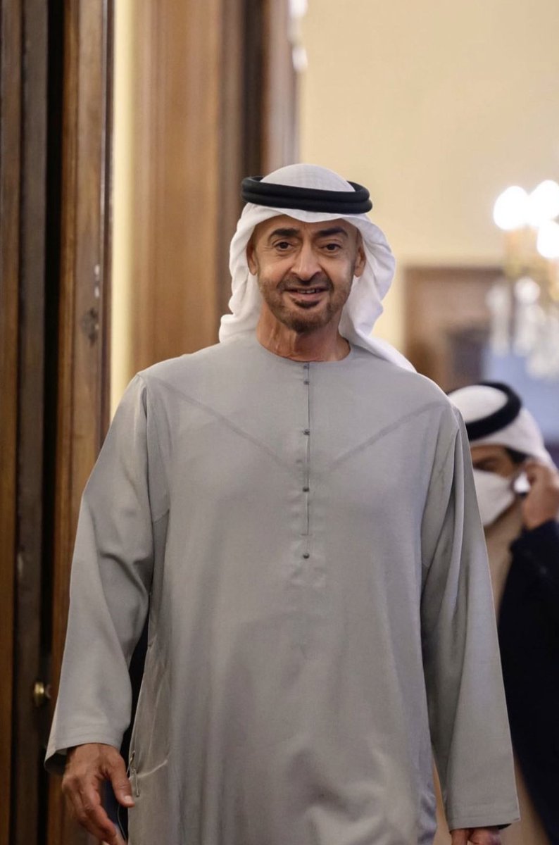 uae9h's tweet photo. شوفتك فرحة وطن وشعب وأمة ..🇦🇪🫡
#محمد_بن_زايد https://t.co/s0yKsXVTLh