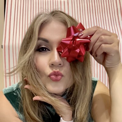 MarisolPrado3's tweet photo. #NewProfilePic #MerryChristmas https://t.co/Gd5ChO7W6P