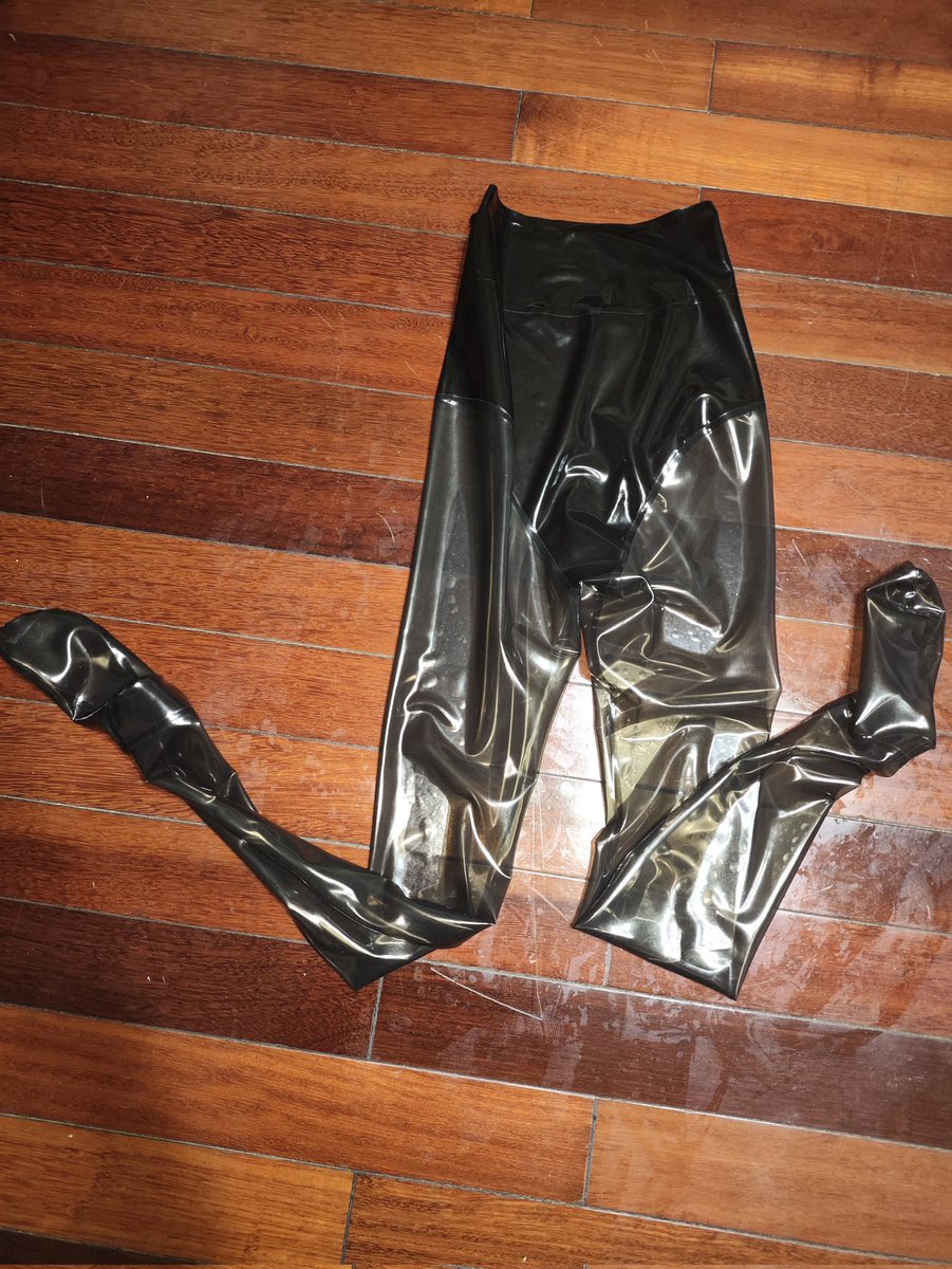 哎呀好久没来了
上点做好的乳胶衣欣赏下吧
#latex #后庭 #男の娘 #伪娘 #贞操锁 #胶衣 #乳胶衣 #乳胶 #奴隶 #男m #母狗 #骚受 #贱人 #伪娘 #束腰 #长靴 #男子 #漏尿 #高潮 #四爱 #南京CD #过膝靴 #药娘 #YN #kigurumi  #头壳  #sissy #femboy #男娘 #触手  #大鸡巴  #假鸡巴