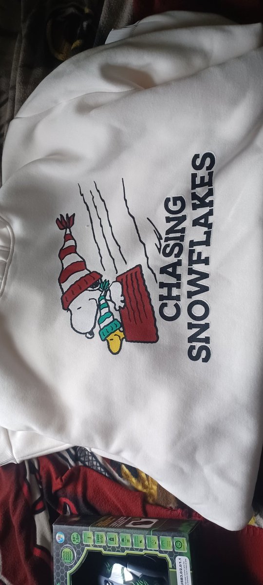 4realfan tweet media