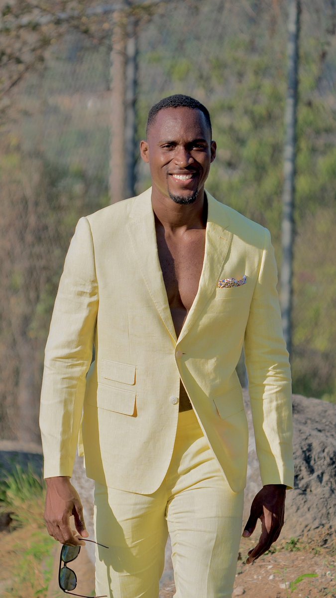 Wishing everyone a Happy Holidays 🙏🏾