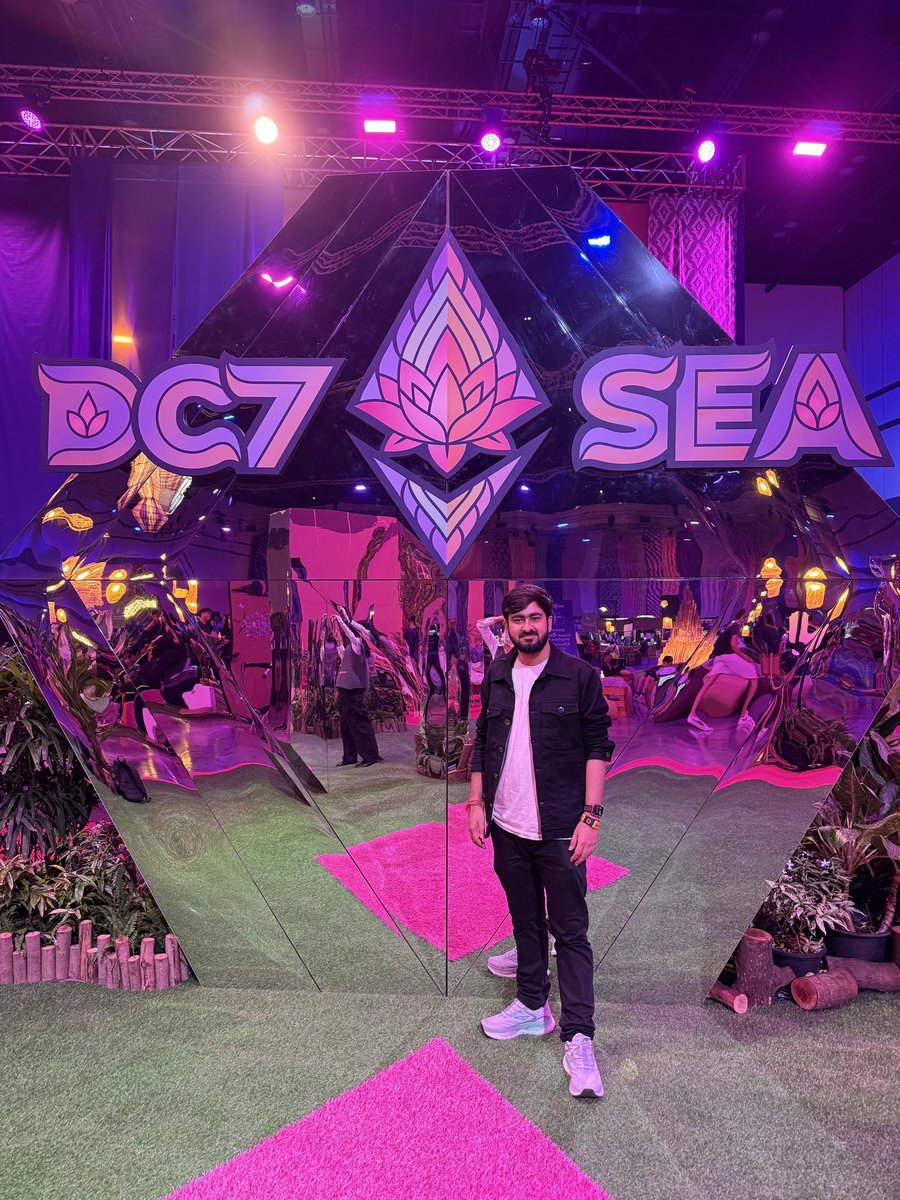 mbcse50's tweet image. Attending DevCon was an unforgettable experience! 🌟 Connecting with brilliant minds, exchanging ideas, and gaining invaluable insights made it one of the best Blockchain conferences I’ve ever been to. 🛠️✨ #DevCon #Blockchain