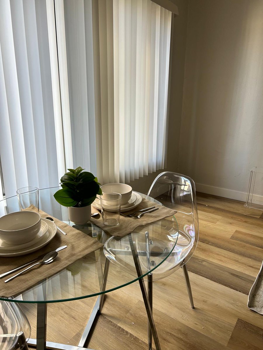 To owners of studios and 1beds in older buildings in LA:

If you are having struggles with lease up - my wife has a business designing and furnishing these units for under $1,000 each. The results (while not high end) have significantly reduced lease up times and  saved owners