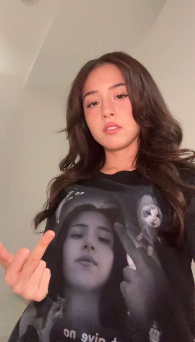 pokimane tweet media