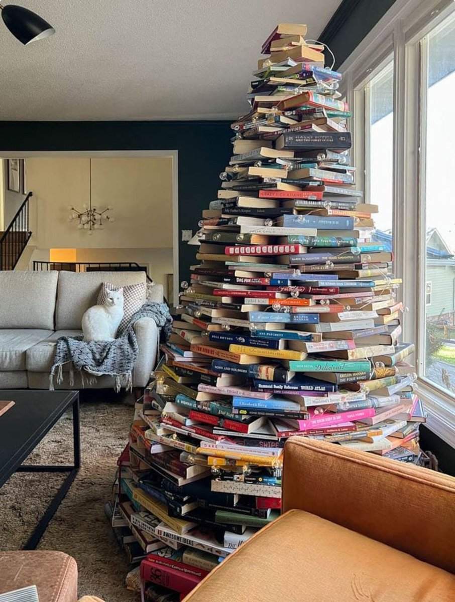 🎯 Un défi pour finir l'année en puissance et inspiration !  

Pour célébrer cette fin d’année 2024, je vous offre GRATUITEMENT 15 livres en version PDF, répartis en 3 catégories clés :

📖 Entrepreneuriat
📖 Leadership
📖 Développement personnel

DÉTAIL DES LIVRES OFFERTS :

📚