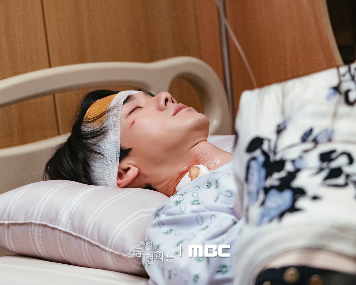 withMBC's tweet photo. 사랑은 사람을 변하게 해₍ᐢ..ᐢ₎⊹ᐝ♡･｡⋆˚⁺

쇼윈도 부부의 시크릿 로맨스릴러
<#지금거신전화는> 매주 금·토 밤 9:50 방송❤‍🔥

#유연석 #채수빈 #허남준 #장규리 #유성주 #추상미
#지금전화 #지거전 #지금거신 #WhenThePhoneRings
#mbcdrama #MBC금토드라마 #MBC 

🔗https://t.co/9s8HqY6357