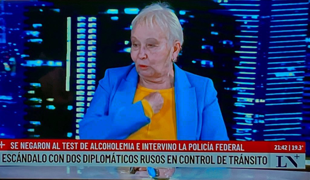 La abogada de los diplomáticos rusos lo único que defiende son los colores de Boquita. 
Esta Navidad nos regala un #BocaHappens