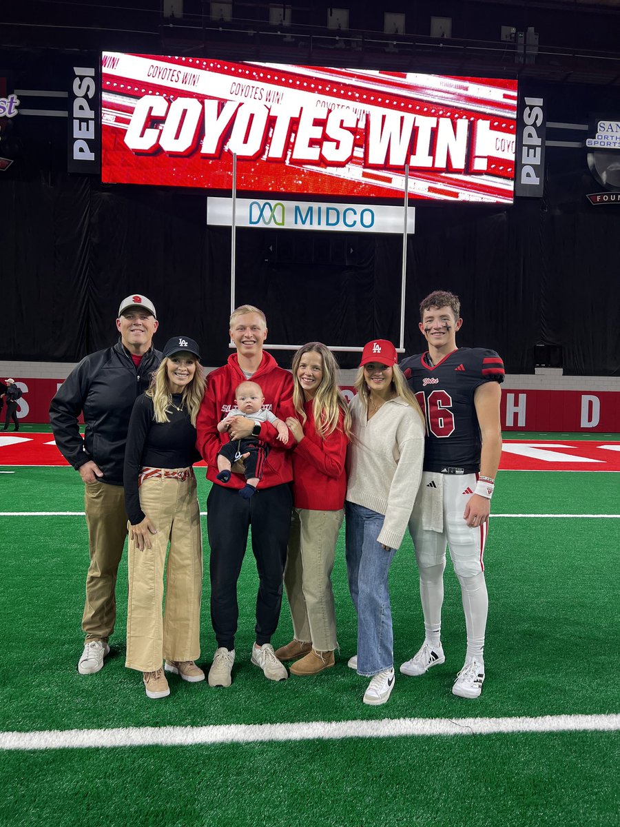 David Bush tweet media