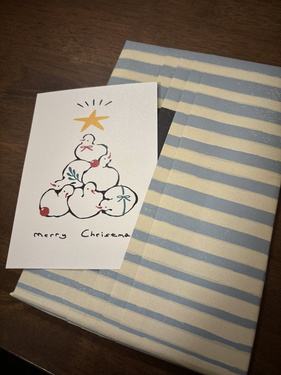 終於買了明年去歐洲的機票
但這個禮拜每天都加班從七點半到九點
心累的時候就多看行程的東西跟看住宿心裡比較好過🥹🥹🥹
（朋友畫的鴨鴨聖誕小卡超可愛！）