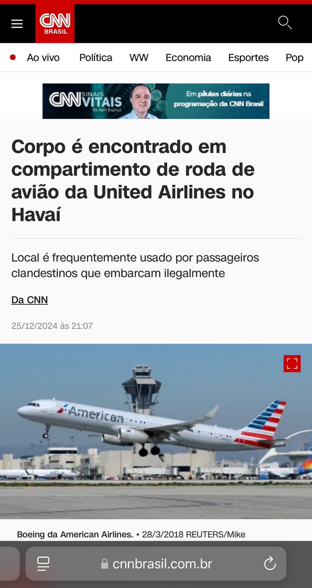 Mauesonline's tweet photo. A @CNNBrasil da dando a matéria de terem encontrado o corpo de um passageiro morto em compartimento de roda de avião da United Airlines no Havaí, mas usa a imagem de um avião da @AmericanAir, isso pode Arnado?
#americaairlines #CNNBrasil360 #Unitedairlines https://t.co/or4F6V6BwZ
