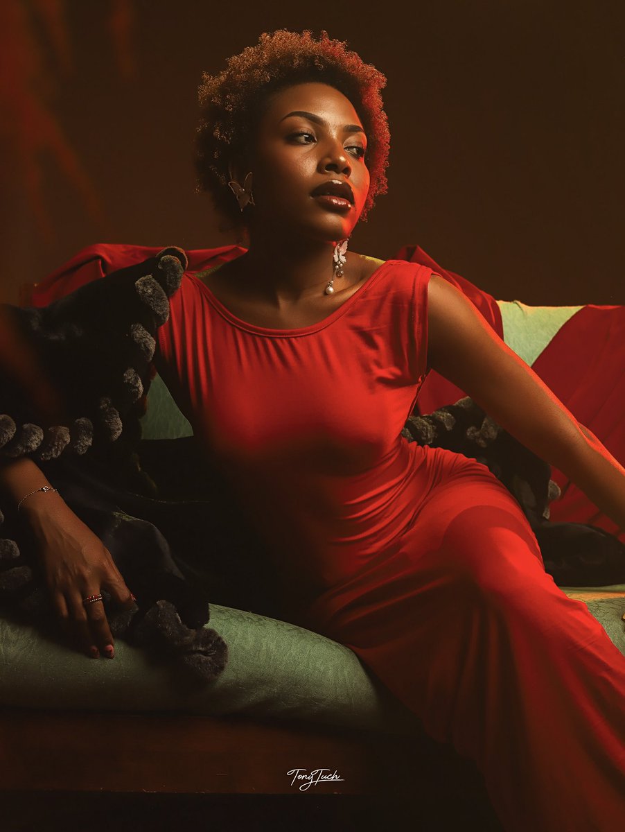 Red dress, red lips, red-hot attitude! 

🌹 <a href="/marckencie/">Marckencie</a> 
📸 <a href="/iamtonytuch_/">iamtonytuch_</a> 
Assistant @hansypix 
💄 @makiyajenik 
📍 @rorolistudio 

Book your shoot now