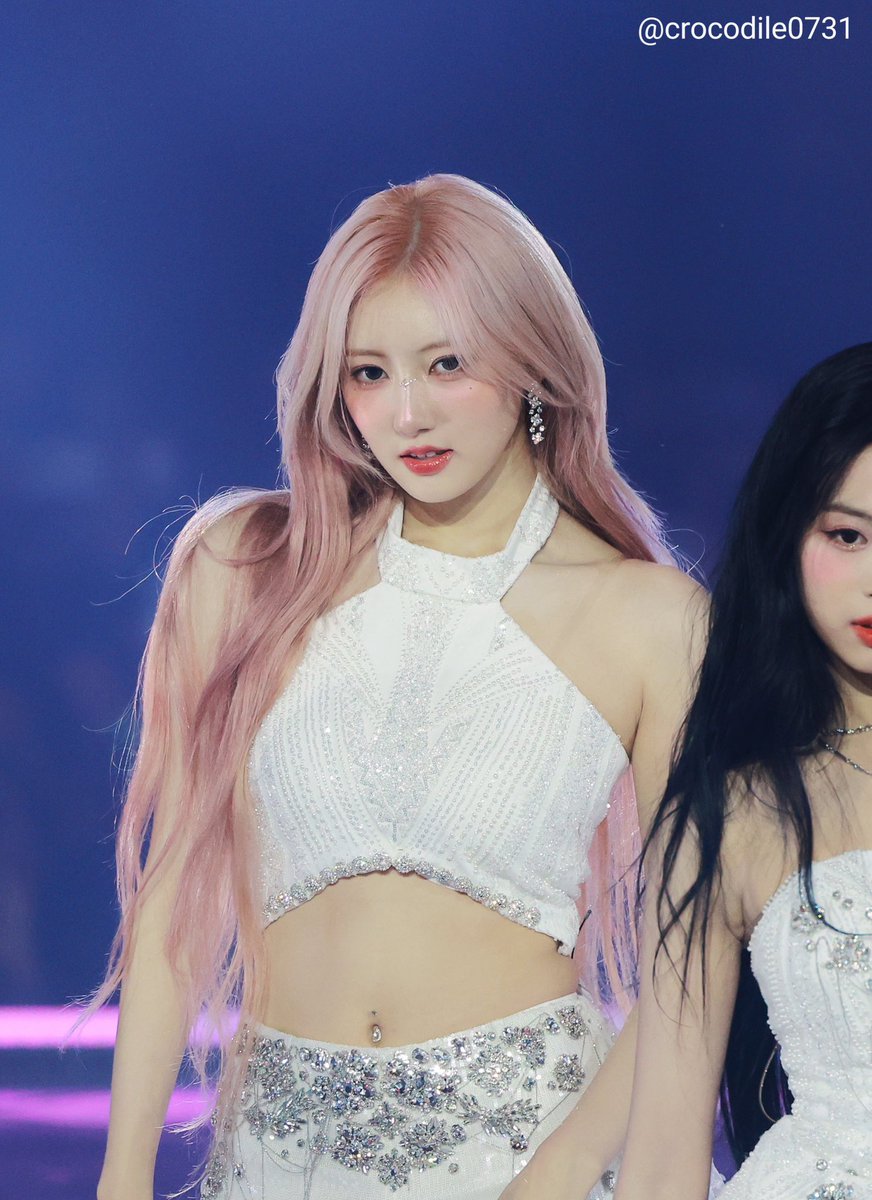 crocodile0731's tweet image. 241225 SBS 가요대전
😭🫵💗
#rami
#라미
#BABYMONSTER