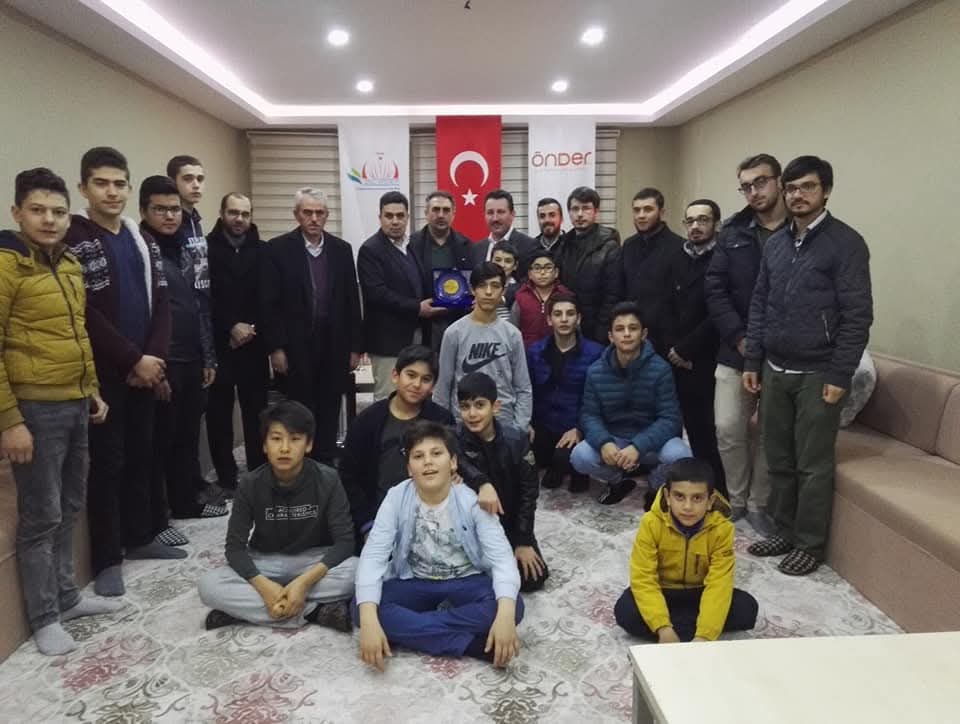 📍25 Aralık 2018

Kiminle olduğun önemli değil ama vaktini nerde geçirdiğin önemlidir.

GÖLİMDER'de şu anda Bilecik Müftüsü olarak görev yapan Ahmet Dilek hocamızla özlediğimiz bir anımızdır. 
<a href="/golimder/">GÖLİMDER</a>