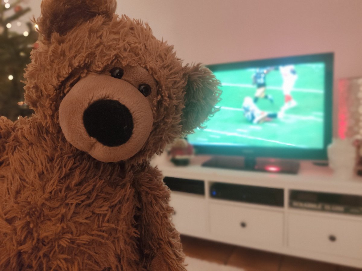 mrtetard's tweet photo. @drewbrees #nfl #gamedaychristmas
Enjoying the game from France with our favourite teddy bear.
Drew, we were at the @Saints Superbowl parade 15 years ago! https://t.co/fs92EiAkOJ