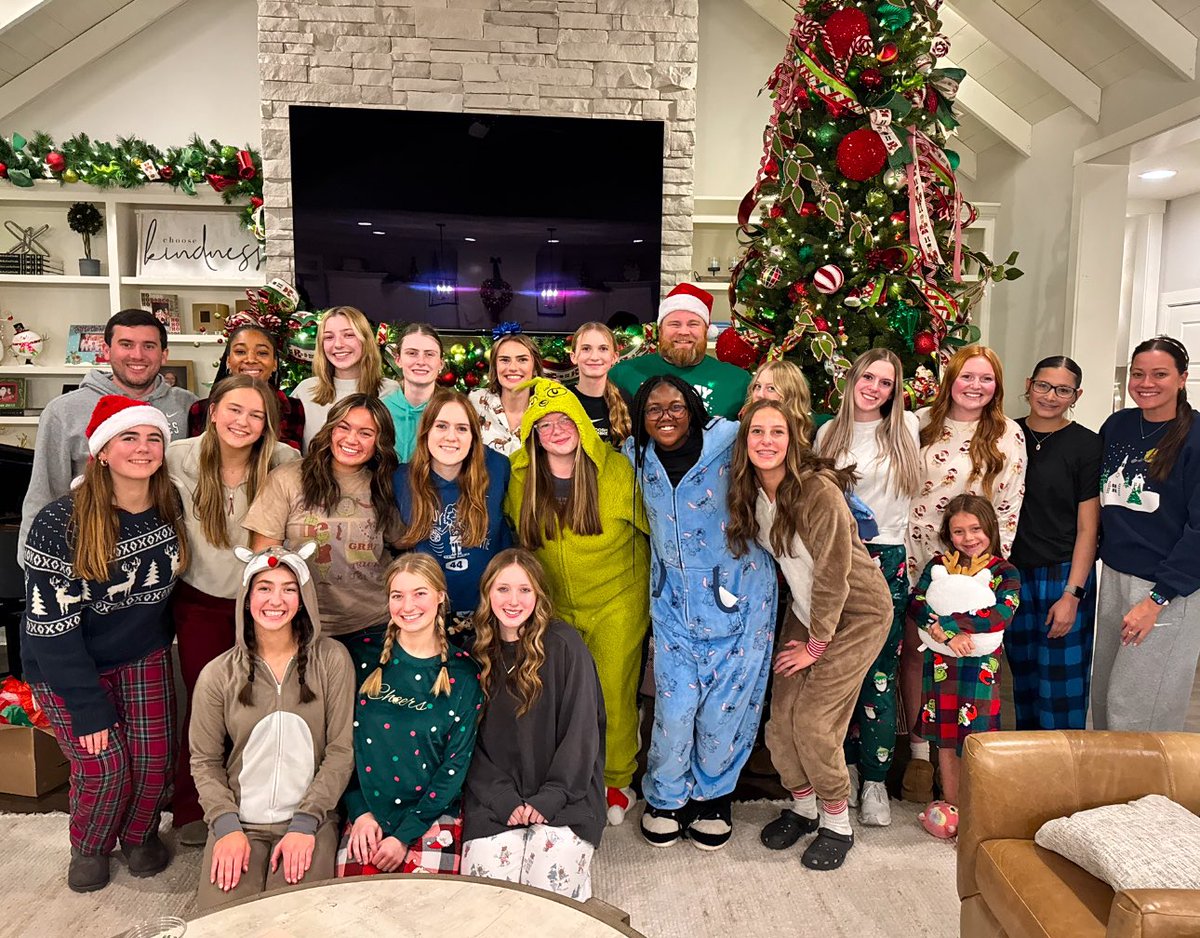 Merry Christmas! <a href="/BWHS_WBB/">BWHS Lady Wolverines</a>