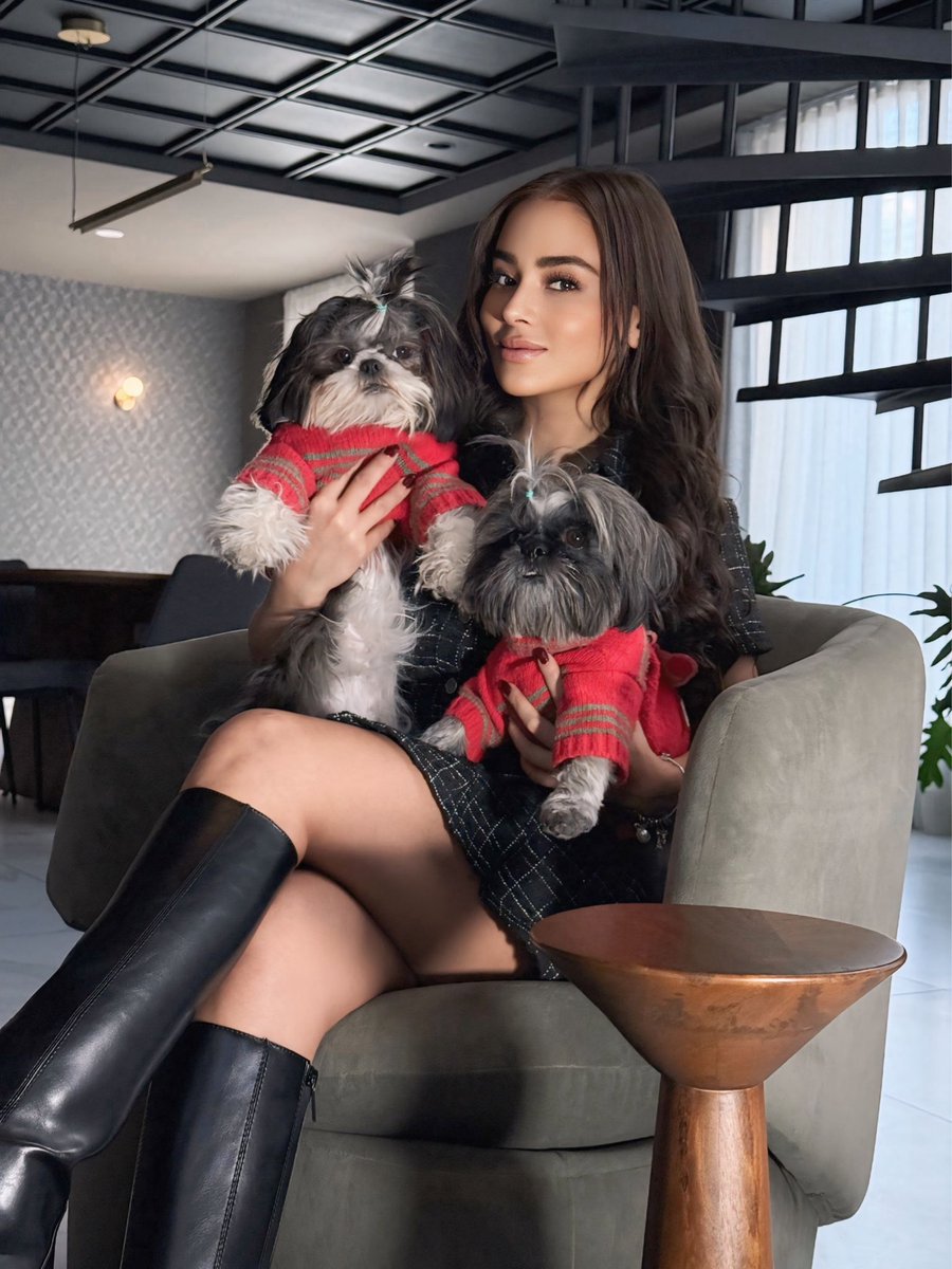 PalmeiraCruz_'s tweet image. Dicen que el amor más puro viene en cuatro patitas, y no podría estar más de acuerdo. 🐾❤️

#FelizNavidad2024 🐶🎅🏼🎄✨🥰