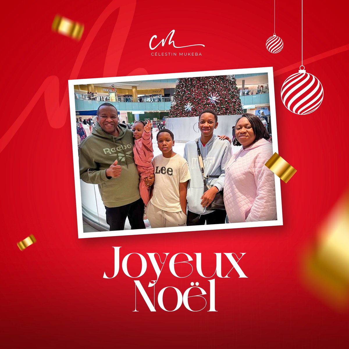 CelestinMukeba's tweet image. Que cette belle fête de Noël vous apporte joie, sérénité et bonheur en famille. De notre famille à la vôtre : Joyeux Noël ! 🎄✨
#FamilleMukeba