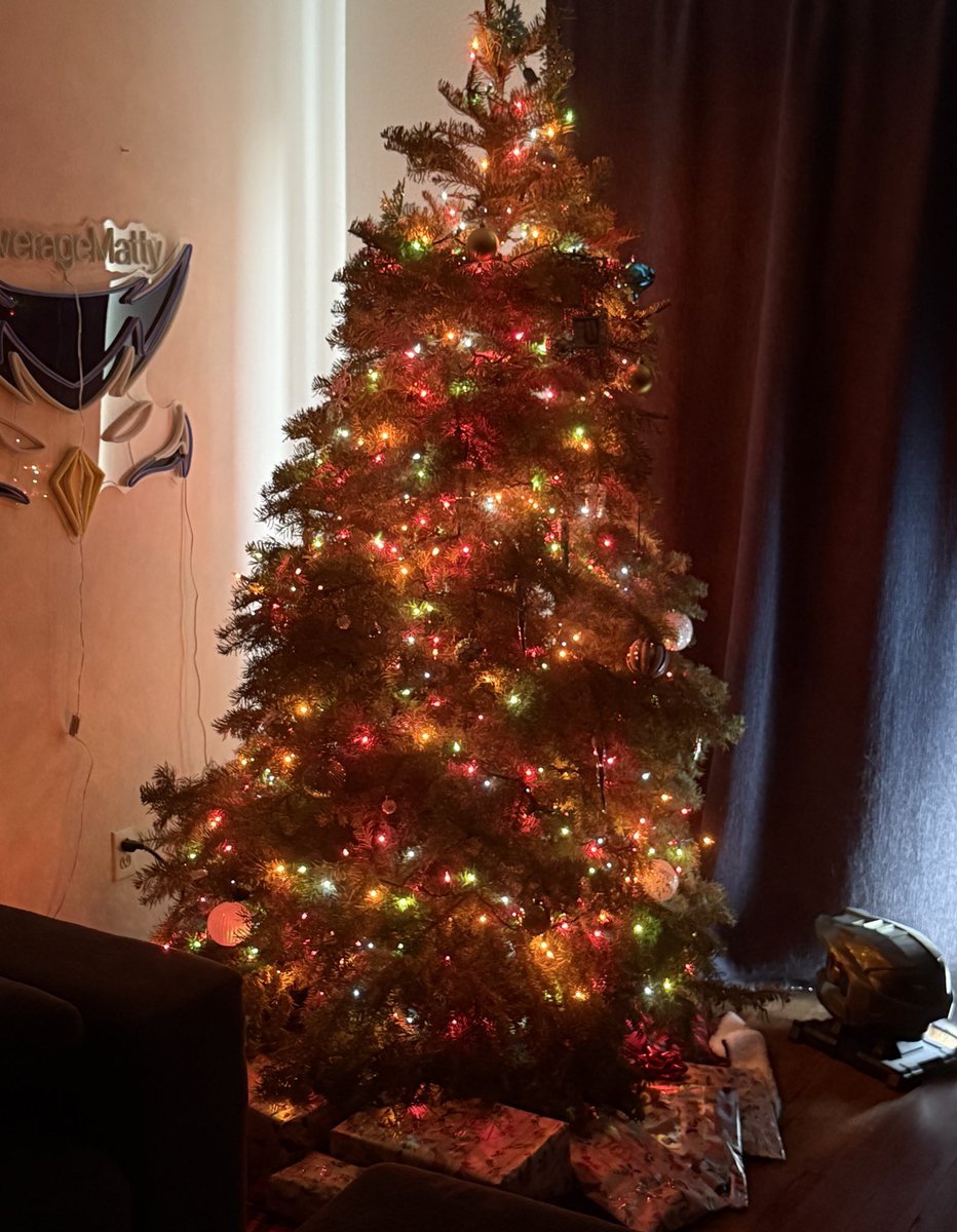 RealOhMatty's tweet image. Merry Christmas Everyone! Hope you have an incredible day 🎄Thank you for all the love and support, exciting things to come