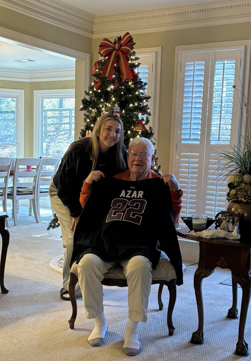 JanAzar1's tweet image. Merry Christmas 🎄🎁