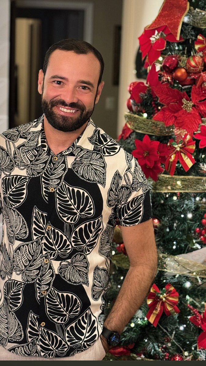 VictorVeigaaaa's tweet photo. Feliz Natal 🎄🎁 https://t.co/U7RRNASq9e