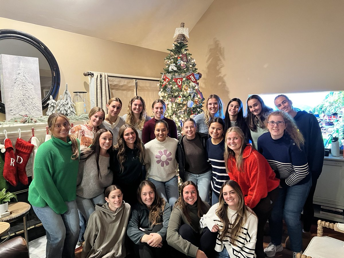 Merry Christmas from BUFH!! Wishing you a wonderful holiday season!!