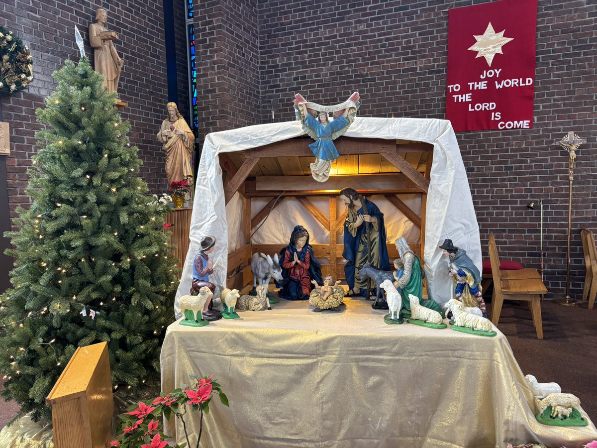StElizabethOCSB's tweet image. Merry Christmas Eagles 🦅
The Nativity reminds us of the joy and hope brought to the world through the birth of Jesus. May His light fill our hearts, our homes, and our community this Christmas season. 🌟 @OttCatholicSB @ocsbRE #ChristmasJoy #HopeInChrist