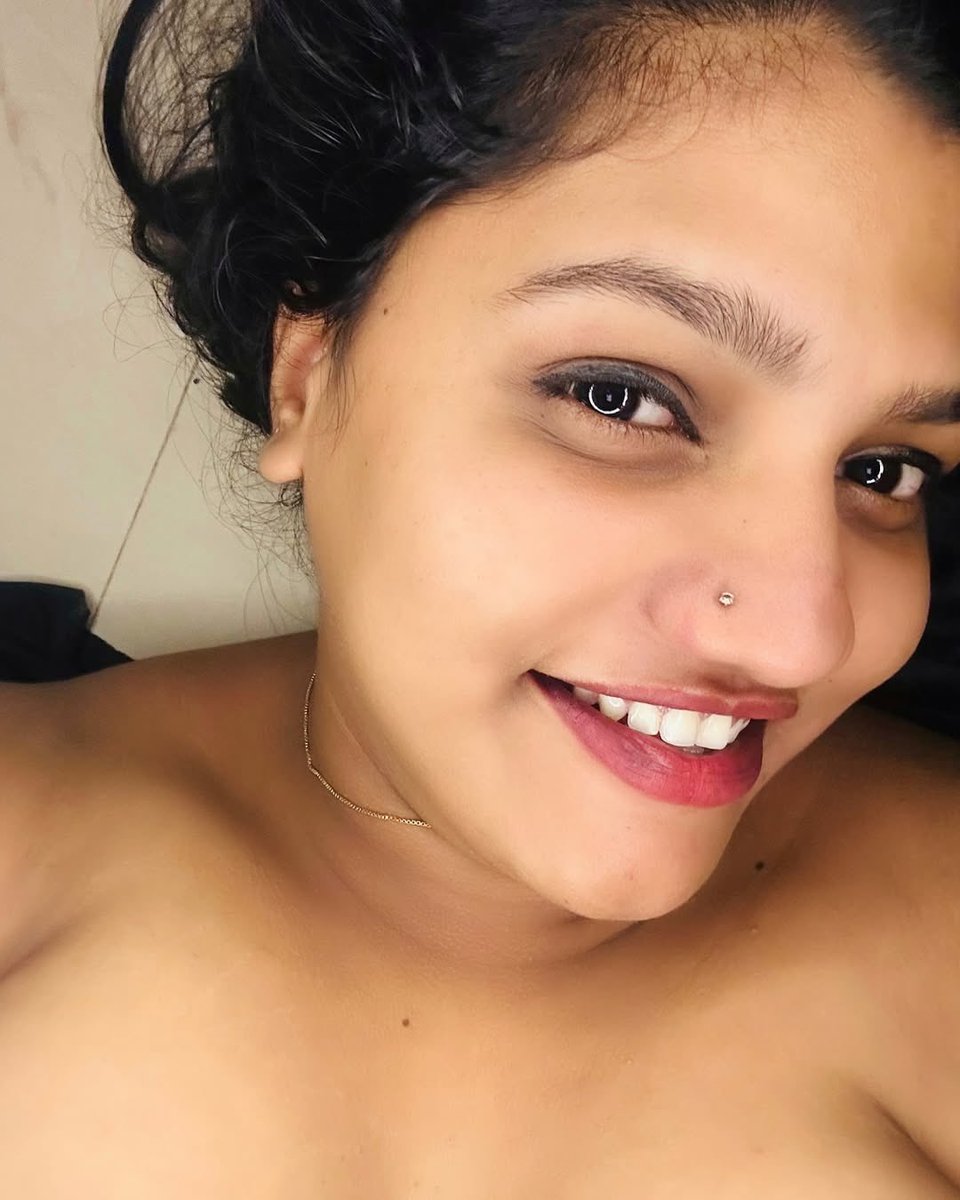 wild4499's tweet photo. Saranya #mallu #mallu_masala_videos #malluaunty #mallugram https://t.co/hexV3MMXRv
