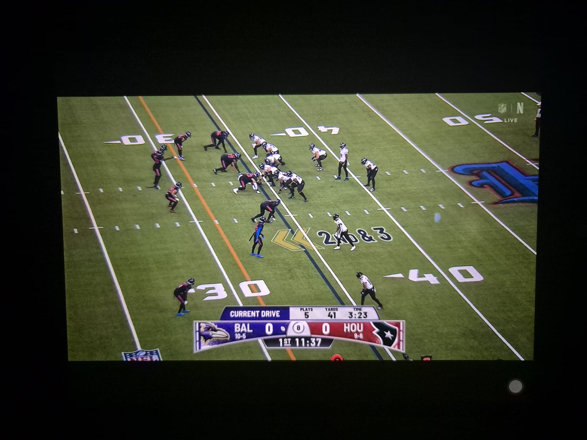 nutchak7's tweet photo. @netflix @netflixth @NFL #ravensvstexans
🇹🇭 https://t.co/pfZ9zVvWNj