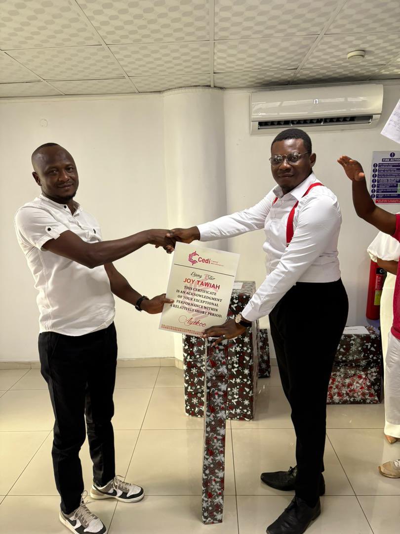 CediCapital's tweet photo. Shining bright! Congratulations to Joy Tawiah, our Rising Star! Your potential knows no bounds. https://t.co/J7OyI0fr3o