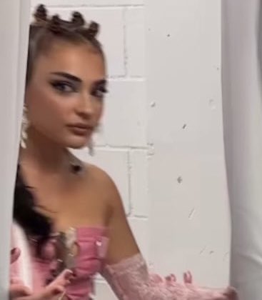 yo: voy a silenciar toda palabra que esté relacionado con el gh italiano y el shippeo para que no me aparezca en la tl

violeta:
