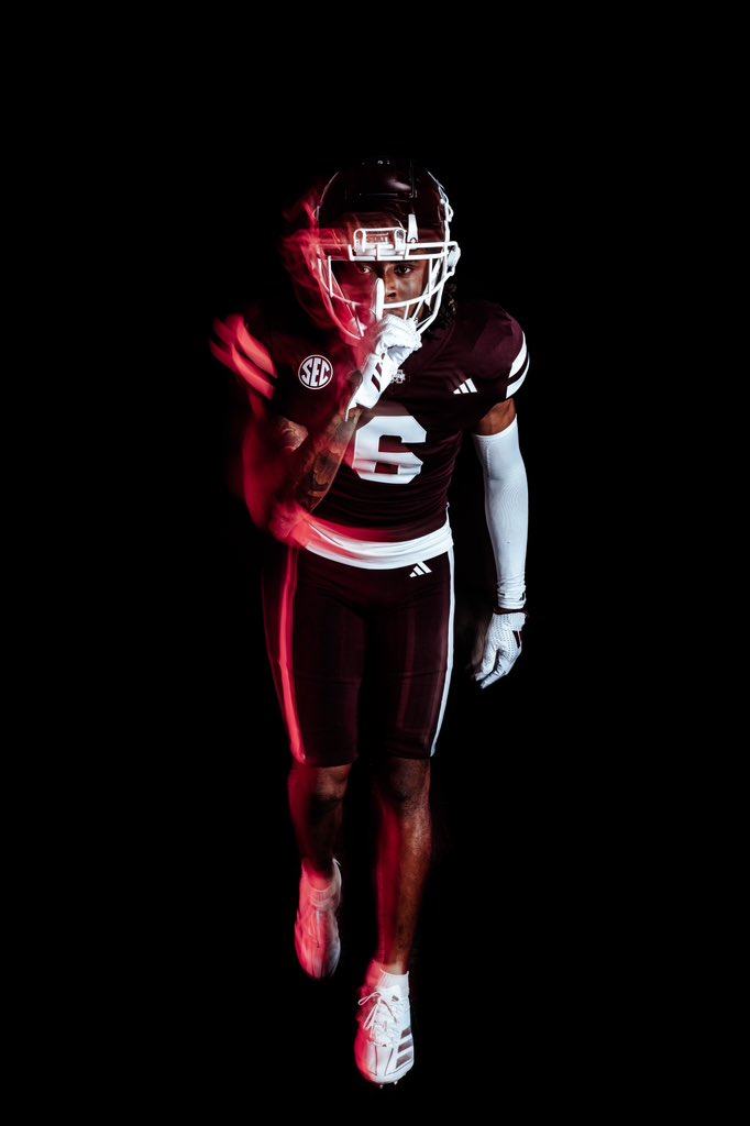 7TreWright's tweet photo. Merry Christmas 🎄! If you ever turned your back on us remember, everything you said when it’s this time next year 😉🫶🏽 #HailState #MerryChristmas https://t.co/rJkpRbiKvO