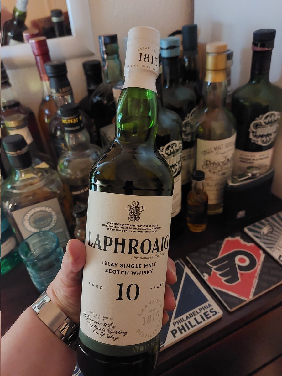 angusmaroon's tweet image. Alright losers, it's time, let's see your whisky haul

(This is a bit mixed in with engagement stuff)

@SippingPointPod