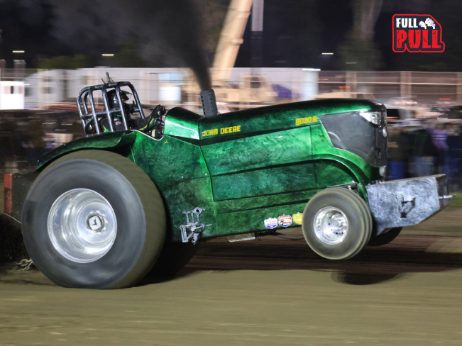 fullpullapp's tweet photo. Wheels Up! #FullPullLive #FullPullPicks #WheelsUp #TractorPulling https://t.co/tZ2nOozGLU