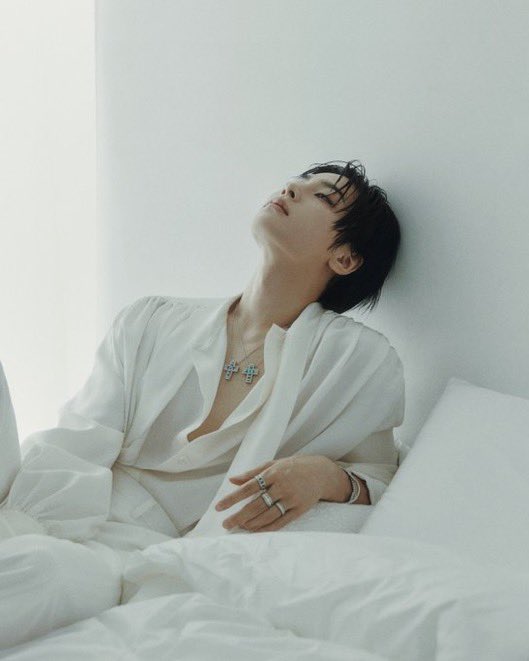 📸 241226 | DAZED KOREA

I.N absolutely STUNS in the new photos for Dazed Korea! 

I.N SHINES WITH DAMIANI
#I_NxDAMIANI #아이엔  
<a href="/DamianiOfficial/">Damiani</a>