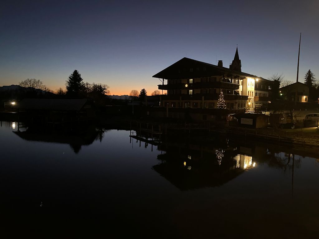 Und noch so ein schönes Bild vom SeeHotel Wassermann mit dem heutigen Sonnenuntergang.