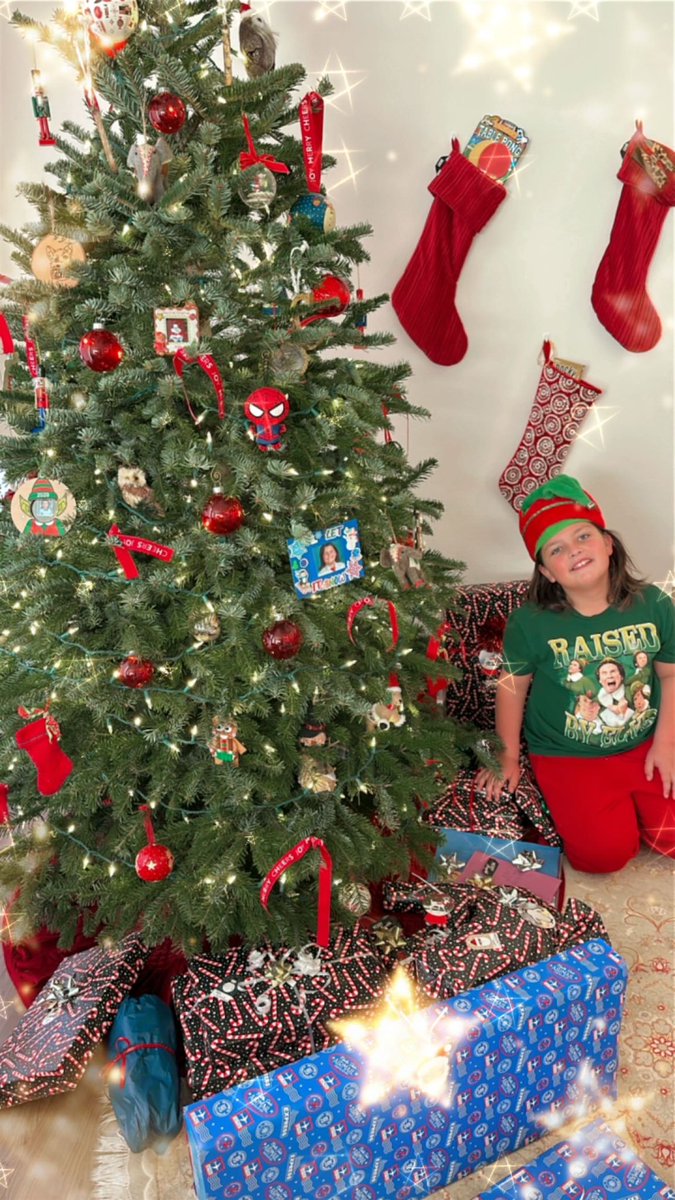 drjohnfekrat's tweet photo. This season is about more than decorations or presents, it's about creating moments that make everyone feel seen, valued, and cared for. In the end, it's the love we share that makes this time of year so special.
#christmas #holidays #love #family https://t.co/Amf5x2Lr0W