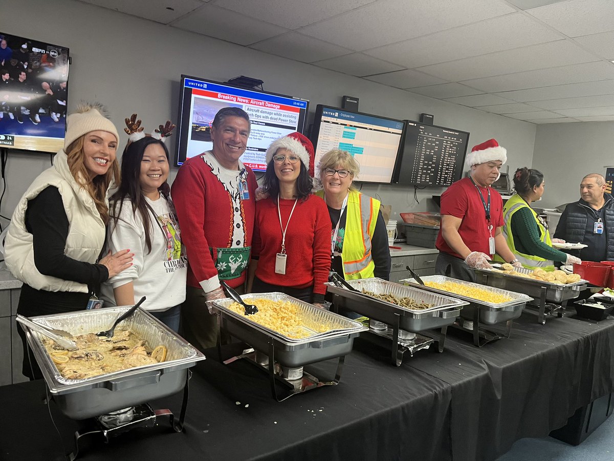 Doris Gunnell (@dorisgunnell) on Twitter photo Happy Holidays from your Team LAX. ✈️🎄🎄❤️ <a href="/dtpilot19/">David Terry</a> <a href="/al_pact/">Al</a> <a href="/LAX_HubHub/">Paulina’s Hubhub</a> <a href="/BehennaLinda/">Linda Behenna</a> Happy Holidays from your Team LAX. ✈️🎄🎄❤️ <a href="/dtpilot19/">David Terry</a> <a href="/al_pact/">Al</a> <a href="/LAX_HubHub/">Paulina’s Hubhub</a> <a href="/BehennaLinda/">Linda Behenna</a>