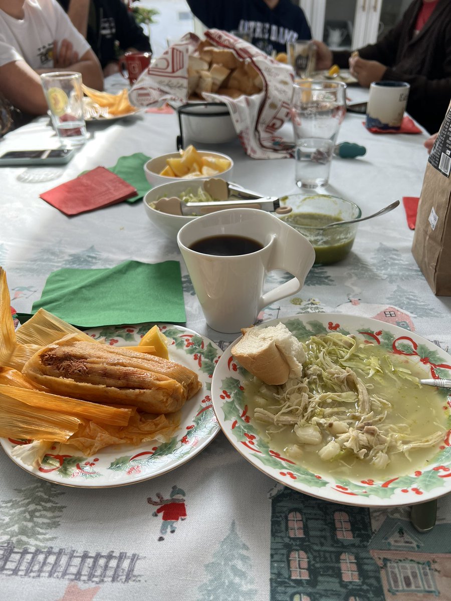 GenWithAHardG's tweet image. Mexican Christmas morning, feat. pozole and tamales, duh