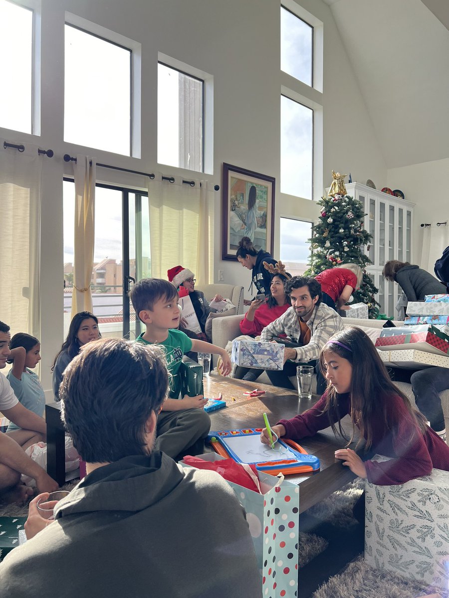 GenWithAHardG's tweet image. Mexican Christmas morning, feat. pozole and tamales, duh