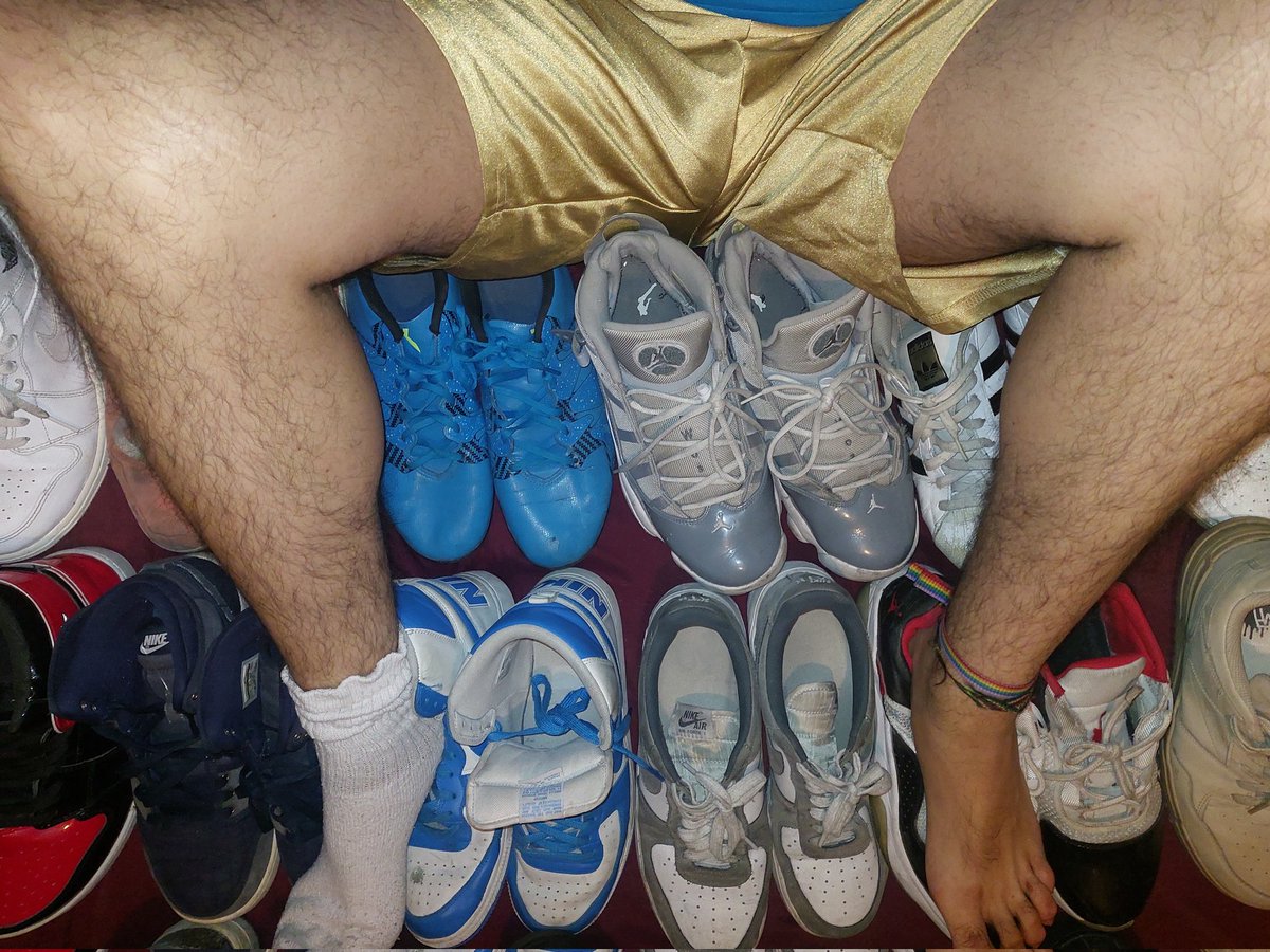 atemdragoon's tweet photo. 🧦🩲👟👣🩳😎😅
#sneakerslovers #footfetish #vans #dvsshoes #DVS #sk8erboy #saggerboy #feetworship chacal chacalito patas tenis y calcetas trusa en ropa interior shiny shorts basketball satin shorts pies https://t.co/YNs4auN3kL