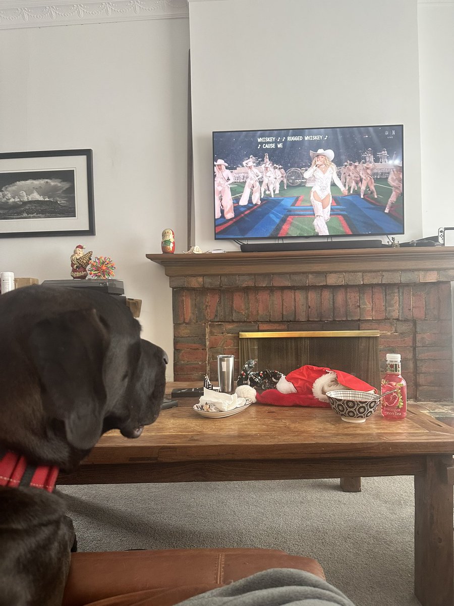 jdalessa's tweet photo. Hey @nfl @NFLonNetflix @drewbrees @ScottHanson thanks from
us Americans in Australia for the Christmas double header. My buddy and I digging the half-time show! https://t.co/cPGCWjCeQc