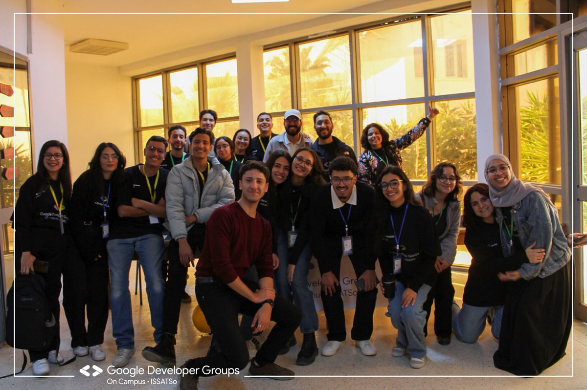 gdgc_issatso's tweet image. Hackwarts 2.0: The Chamber of Code was pure magic! 🪄✨
Thank you, wizards, for your brilliant ideas and teamwork 💻🌟
Until next time, wizards
stay tuned for our next adventure! 🧙♂️💼
#Hackwarts #CodingWizards #GoogleDeveloperGroups