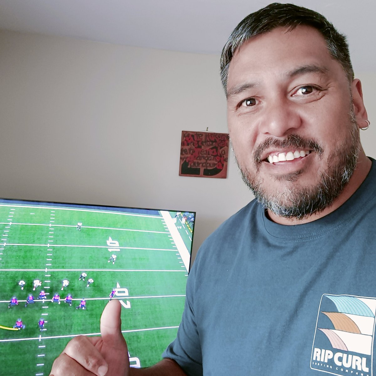 Merry Xmas from Te Teko (Texas in #NewZealand ) 
Watching #NFLonNetflix 
#RavensvsTexans #Netflix 

Kia ora to <a href="/drewbrees/">Drew Brees</a> <a href="/ScottHanson/">Scott Hanson</a> <a href="/netflix/">Netflix</a> !