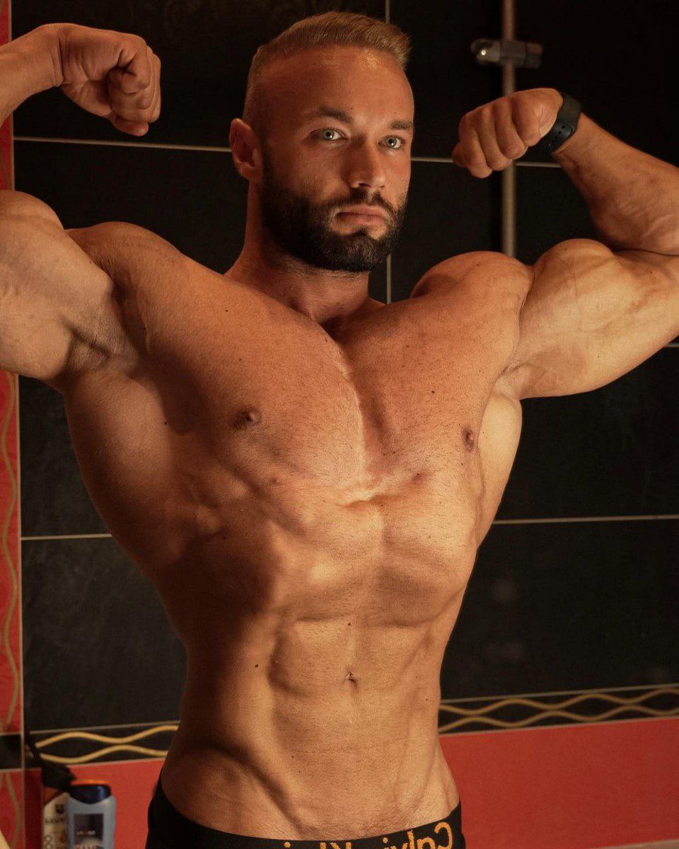 beastsofIG's tweet photo. Viachaslau Tarasevich

IG: slavatarasevich_ifbbpro

#BeastsofInstagram #muscle #bodybuilder #muscleguy https://t.co/0egr23W2Dh