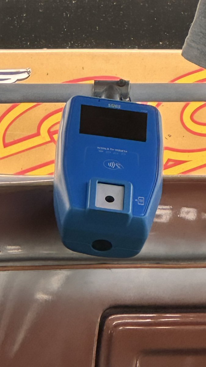 Diecapil's tweet photo. El nuevo sistema de sube, viene con cámara ? https://t.co/CTWzDm3qfK