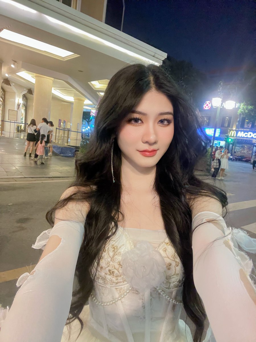 The article is concise and to the point. The author's arguments are well-supported. Sandee Kibler