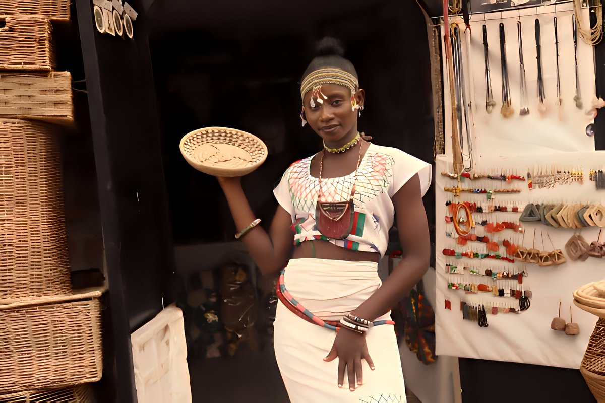 Gbenga Samuel (@sammielifestyle) on Twitter photo Photography titled- African Culture
This is a photograph that speaks of African culture most especially Nigeria (the hausas)
Created by me
<a href="/vitruveochain/">Vitruveo Blockchain</a> #arts #painting Photography titled- African Culture
This is a photograph that speaks of African culture most especially Nigeria (the hausas)
Created by me
<a href="/vitruveochain/">Vitruveo Blockchain</a> #arts #painting