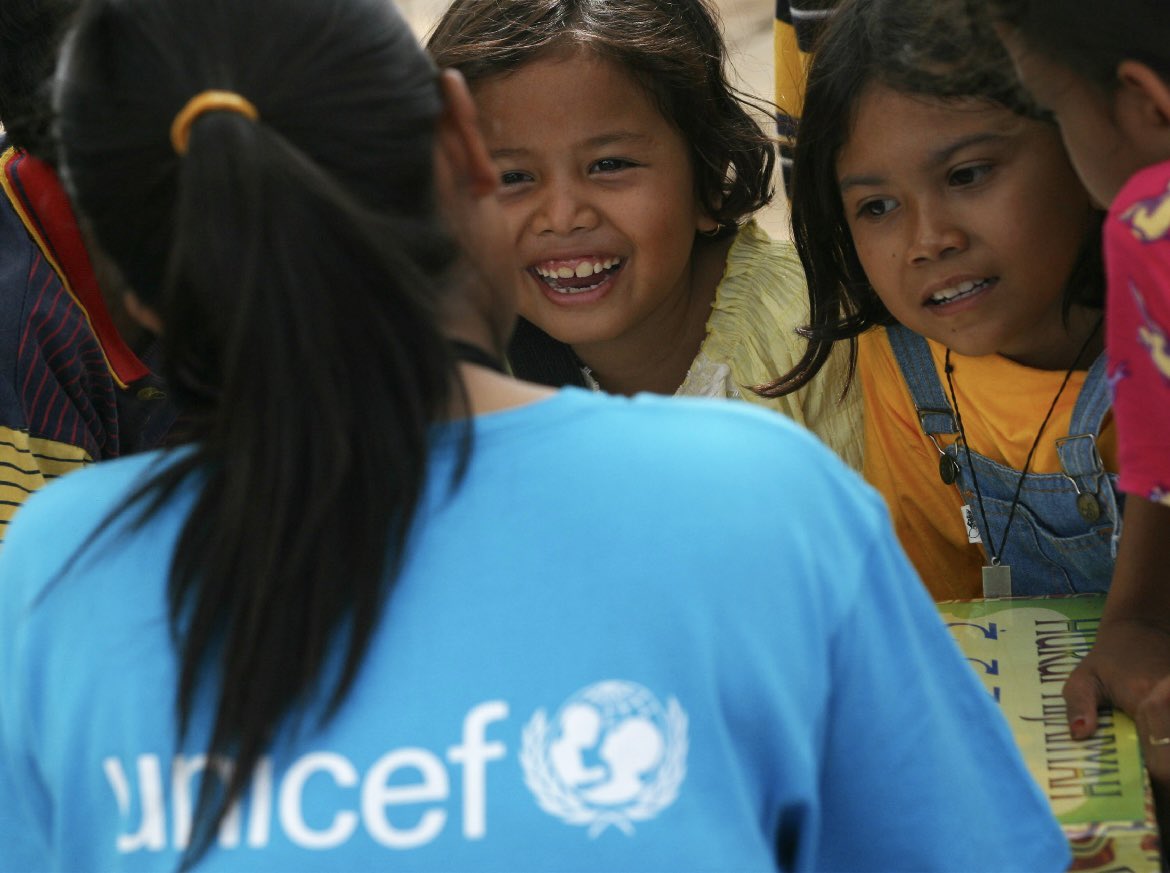 maniza_zaman's tweet photo. 20 years ago, a devastating disaster brought destruction, death, and loss. But Aceh #tsunami is also a story of resilience &amp; hope. Colleagues who were part of @UNICEFIndonesia response &amp; recovery efforts reflect on this milestone. https://t.co/PJ2F3LC0LM https://t.co/t3DKwHvvkq