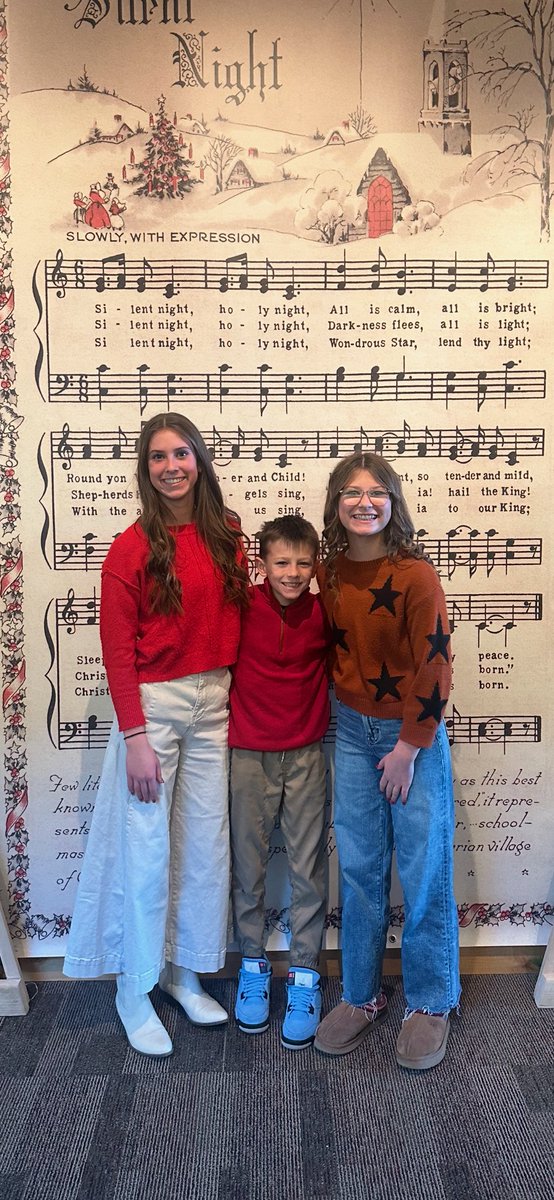 CoachHolsinger's tweet image. Merry Christmas! So blessed to be able to spend time with those I LOVE! Amazing few days to remember what’s important and get quality time.