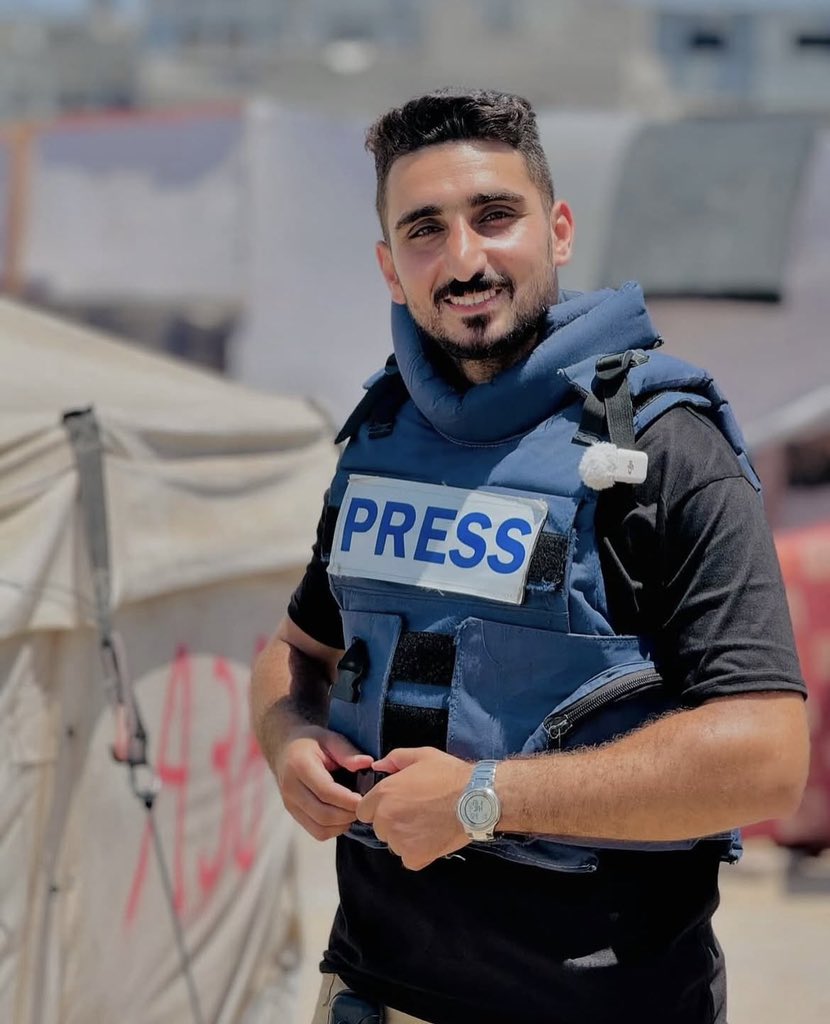 AbujomaaGaza's tweet photo. One hour, his first baby saw the light, but as an orphan!

Journalist Ayman, who was MURDERED along with 4 colleagues tonight, was waiting for his first baby as his wife was in the hospital! https://t.co/LopWc71xLZ